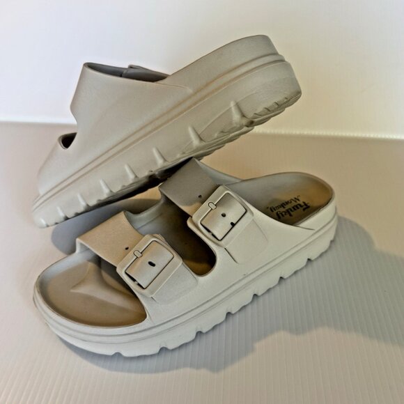 Funky Monkey Double Buckle Slides | Women’s 9 | Beige Comfort Sandals - Picture 5 of 15